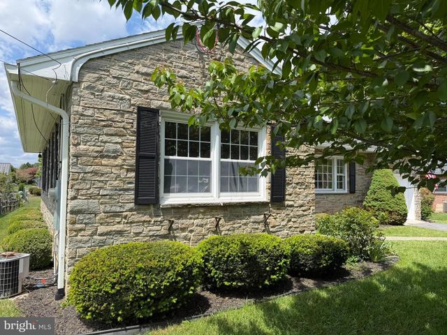 175 ORCHARD CIRCLE, Greencastle, PA 17225