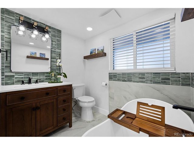 9232 N Surrey Dr, Castle Rock, CO 80108