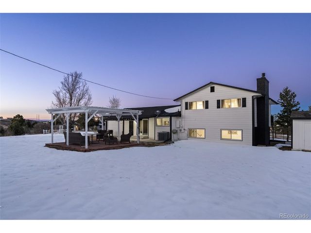 9232 N Surrey Dr, Castle Rock, CO 80108