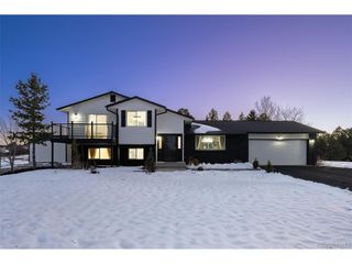 9232 N Surrey Dr, Castle Rock, CO 80108