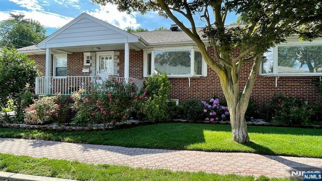 241 Bellemeade Avenue, Fort Lee, NJ 07024