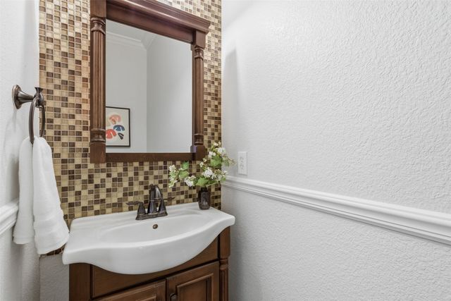 11013 Dillon Street, Fort Worth, TX 76179