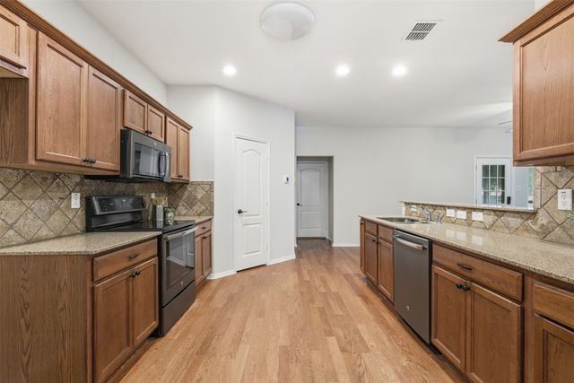 11013 Dillon Street, Fort Worth, TX 76179