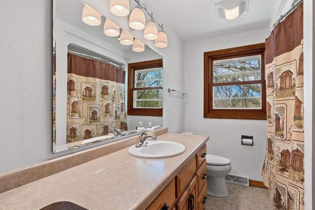 1768 NORTH ROAD, Ashwaubenon, WI 54313
