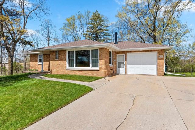 1768 NORTH ROAD, Ashwaubenon, WI 54313