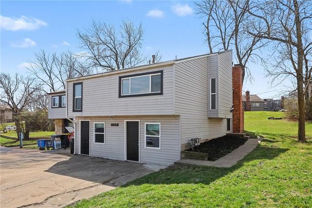 11218-11220 College Avenue, Kansas City, MO 64137