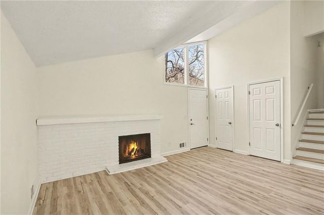 11218-11220 College Avenue, Kansas City, MO 64137