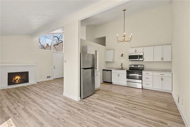 11218-11220 College Avenue, Kansas City, MO 64137