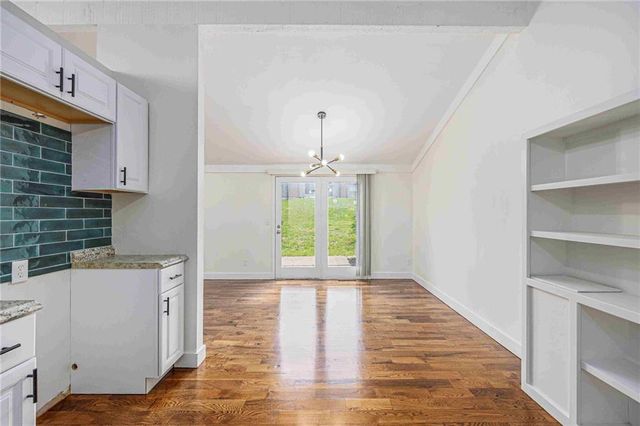 11218-11220 College Avenue, Kansas City, MO 64137