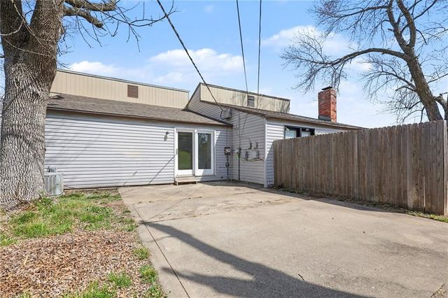 11218-11220 College Avenue, Kansas City, MO 64137