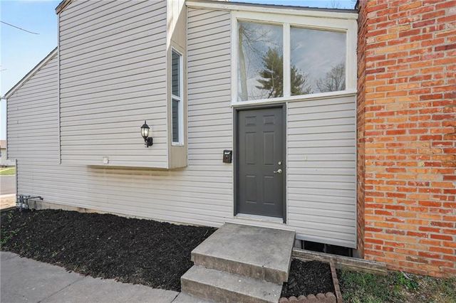 11218-11220 College Avenue, Kansas City, MO 64137