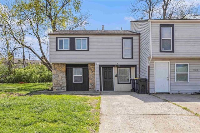 11218-11220 College Avenue, Kansas City, MO 64137