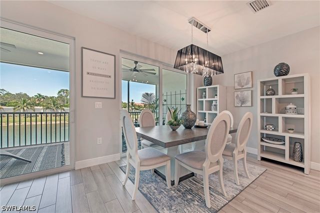2555 Seychelles DR 407, Naples, FL 34112