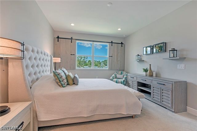 2555 Seychelles DR 407, Naples, FL 34112