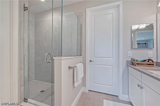 2555 Seychelles DR 407, Naples, FL 34112