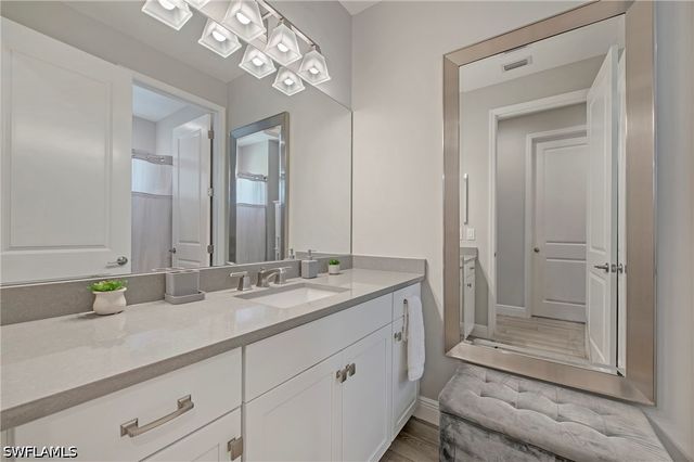 2555 Seychelles DR 407, Naples, FL 34112