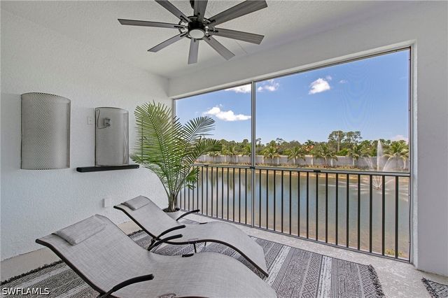 2555 Seychelles DR 407, Naples, FL 34112