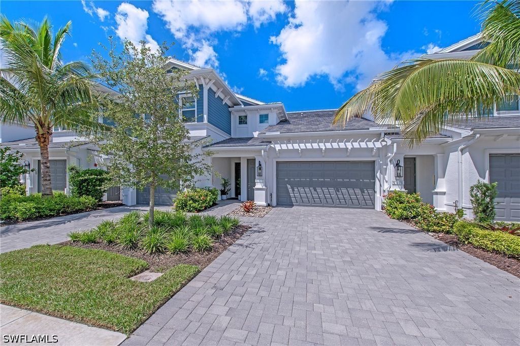 2555 Seychelles DR 407, Naples, FL 34112