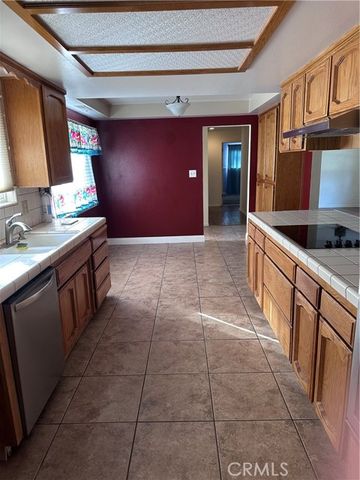 2021 Normandy Lane, Merced, CA 95340