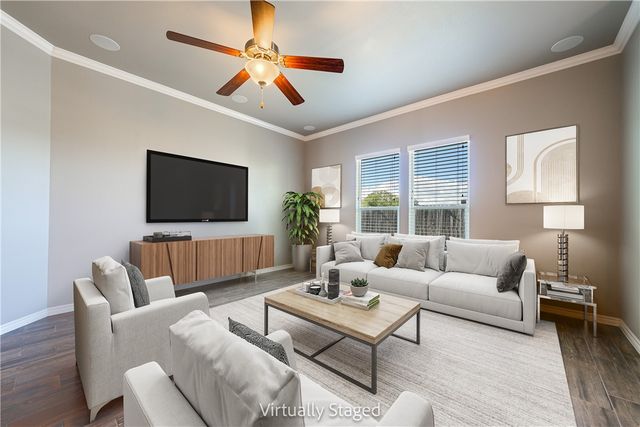 420 Gulfton Dr, Portland, TX 78374