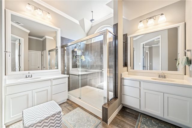 420 Gulfton Dr, Portland, TX 78374