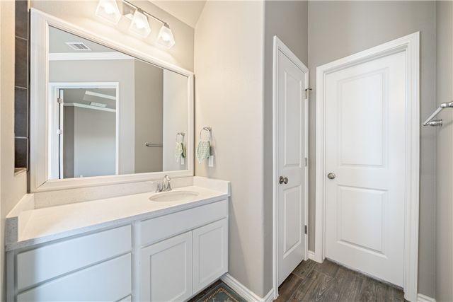 420 Gulfton Dr, Portland, TX 78374