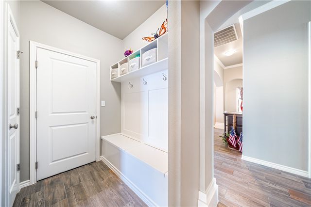 420 Gulfton Dr, Portland, TX 78374