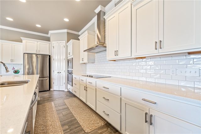 420 Gulfton Dr, Portland, TX 78374