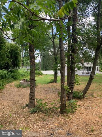 2246 N WEST AVE, Vineland, NJ 08360