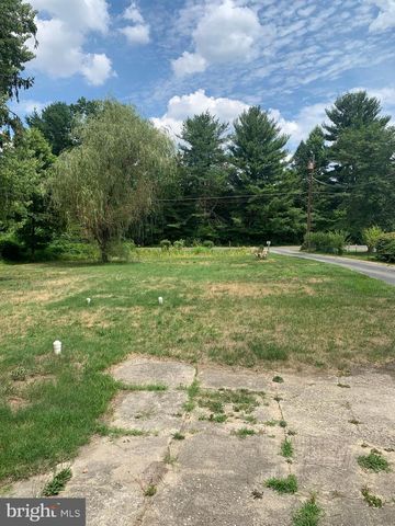 2246 N WEST AVE, Vineland, NJ 08360