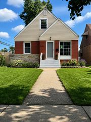 11 166th Street, Calumet City, IL 60409