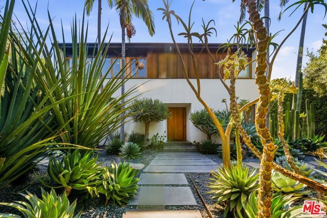 800 N Orlando Avenue, Los Angeles, CA 90069