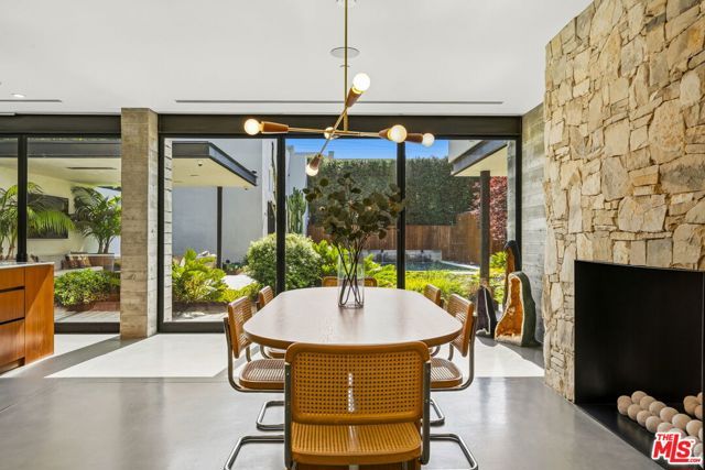 800 N Orlando Avenue, Los Angeles, CA 90069