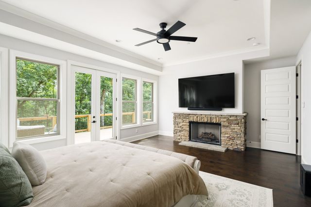 7567 Hallows Dr, Nashville, TN 37221