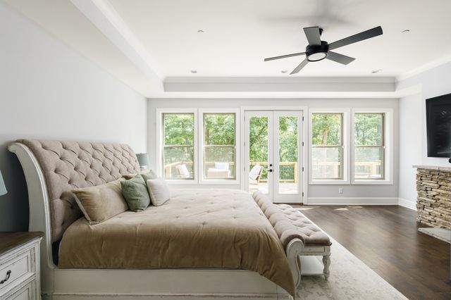 7567 Hallows Dr, Nashville, TN 37221