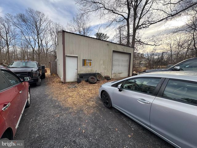 1086 BRIDGETON HILL RD, Upper Black Eddy, PA 18972