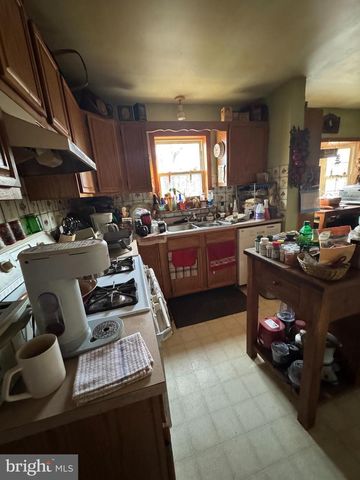 1086 BRIDGETON HILL RD, Upper Black Eddy, PA 18972