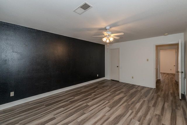 5975 Meadow Way, Beaumont, TX 77707