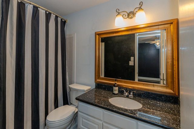 5975 Meadow Way, Beaumont, TX 77707