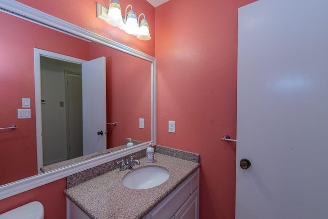 5975 Meadow Way, Beaumont, TX 77707