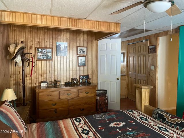 164 W MORRIS Drive, Queen Valley, AZ 85118