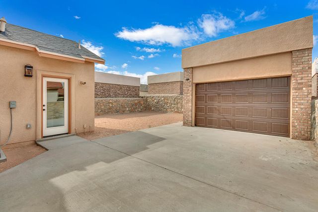 14333 Tobe Davis Drive, Horizon City, TX 79928