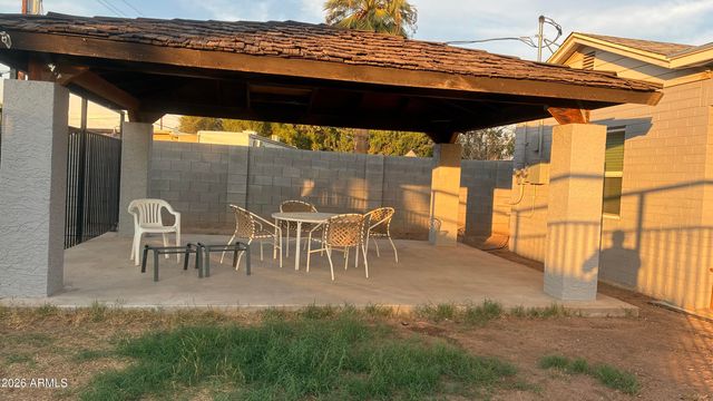 2336 W ORANGE Drive, Phoenix, AZ 85015