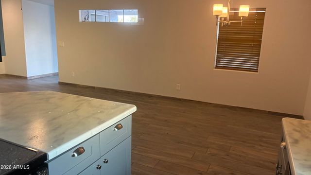 2336 W ORANGE Drive, Phoenix, AZ 85015