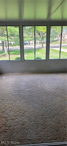 10017 W Ridgewood Drive, Parma Heights, OH 44130