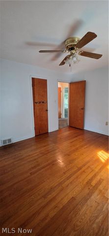 10017 W Ridgewood Drive, Parma Heights, OH 44130