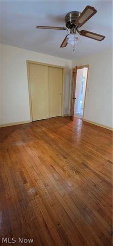 10017 W Ridgewood Drive, Parma Heights, OH 44130