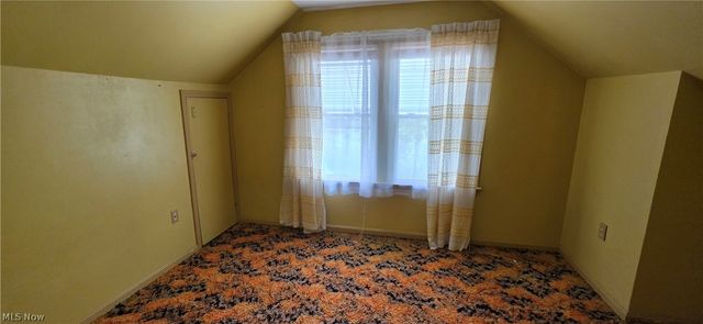 10017 W Ridgewood Drive, Parma Heights, OH 44130