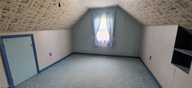 10017 W Ridgewood Drive, Parma Heights, OH 44130