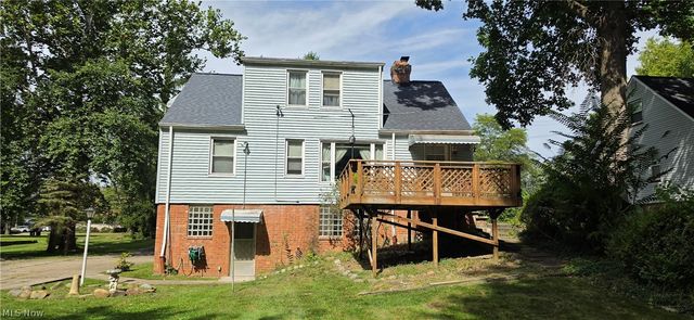 10017 W Ridgewood Drive, Parma Heights, OH 44130